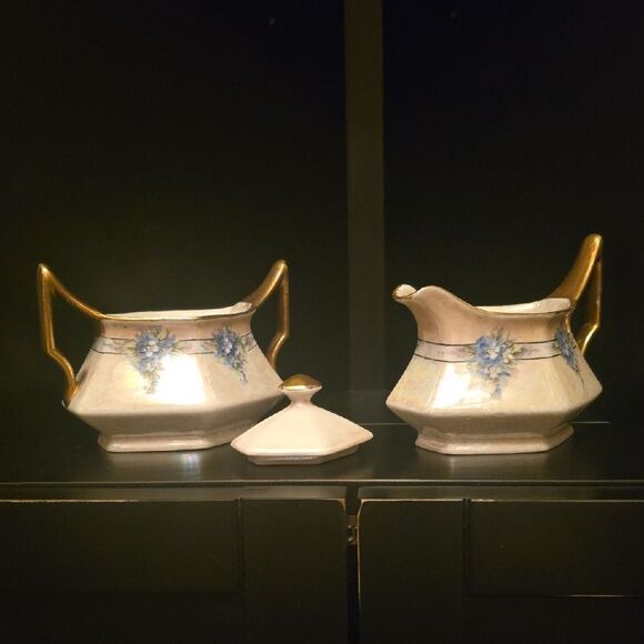 Elegant Floral Cream and Gold Cookware Set - Picture 6 of 8